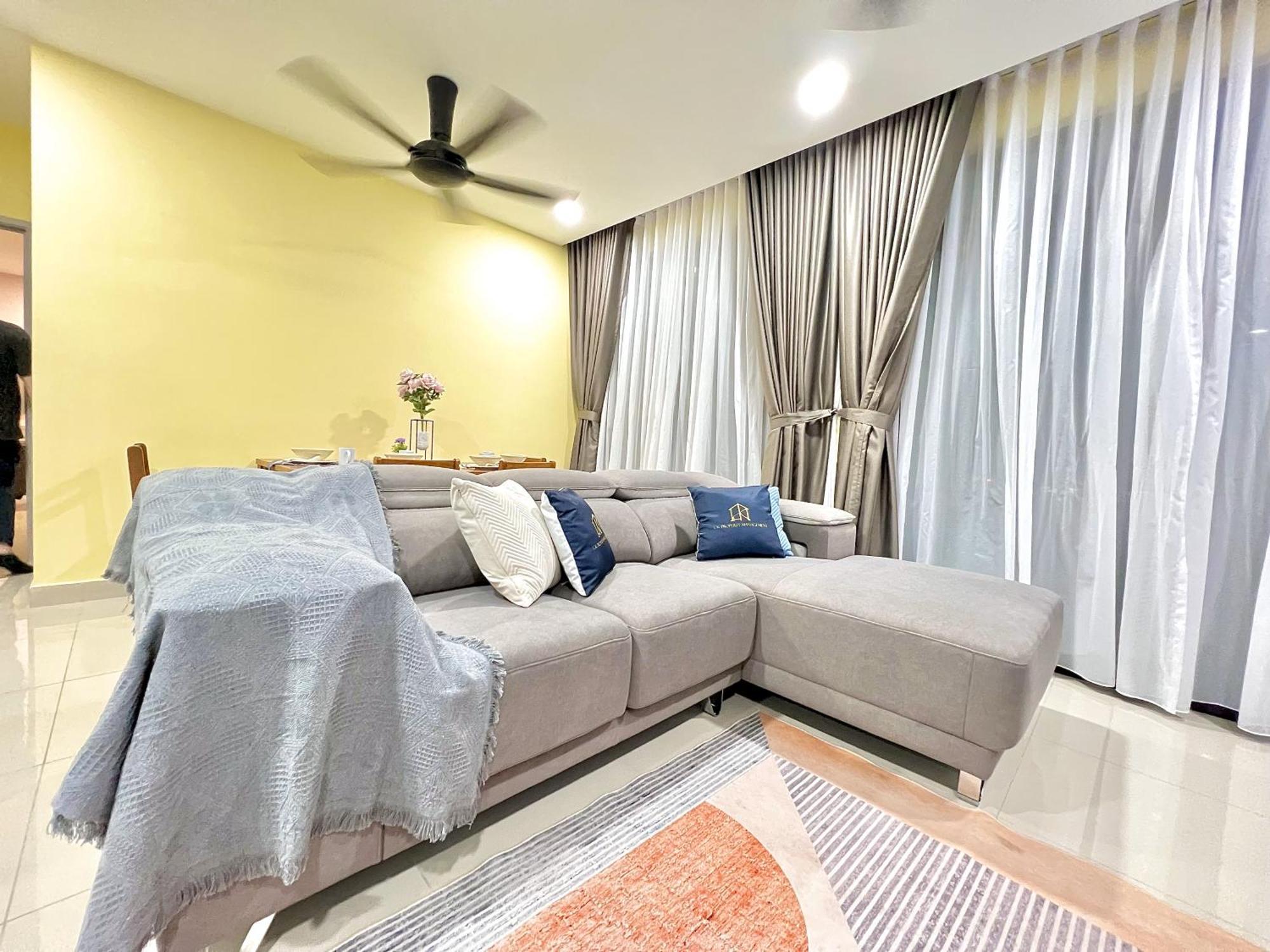D'chill Suite【austin Regency】netflix * Johor Bahru